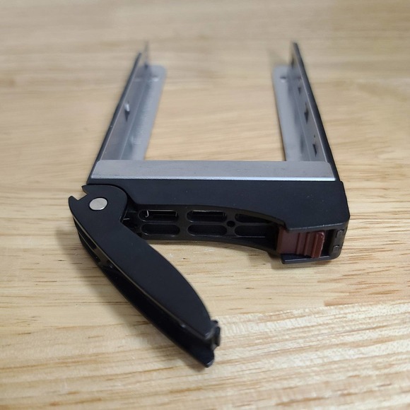 Supermicro 2.5 sas/sata server hard drive caddy tray - Picture 4 of 7